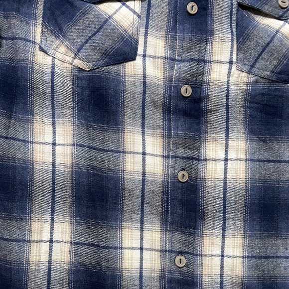 Burnside Flannel Button Up Shirt - Picture 4 of 6